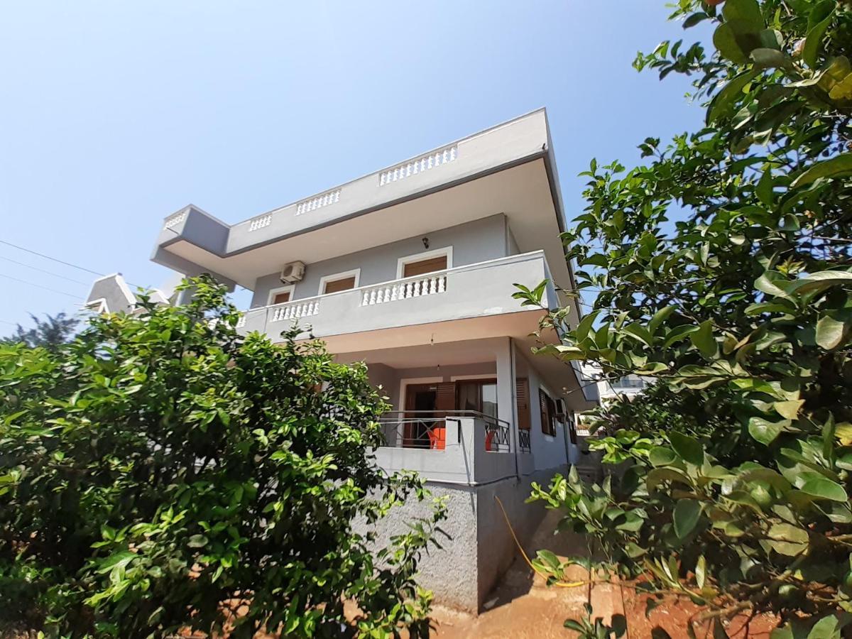 كساميل Villa Reshat Caca المظهر الخارجي الصورة