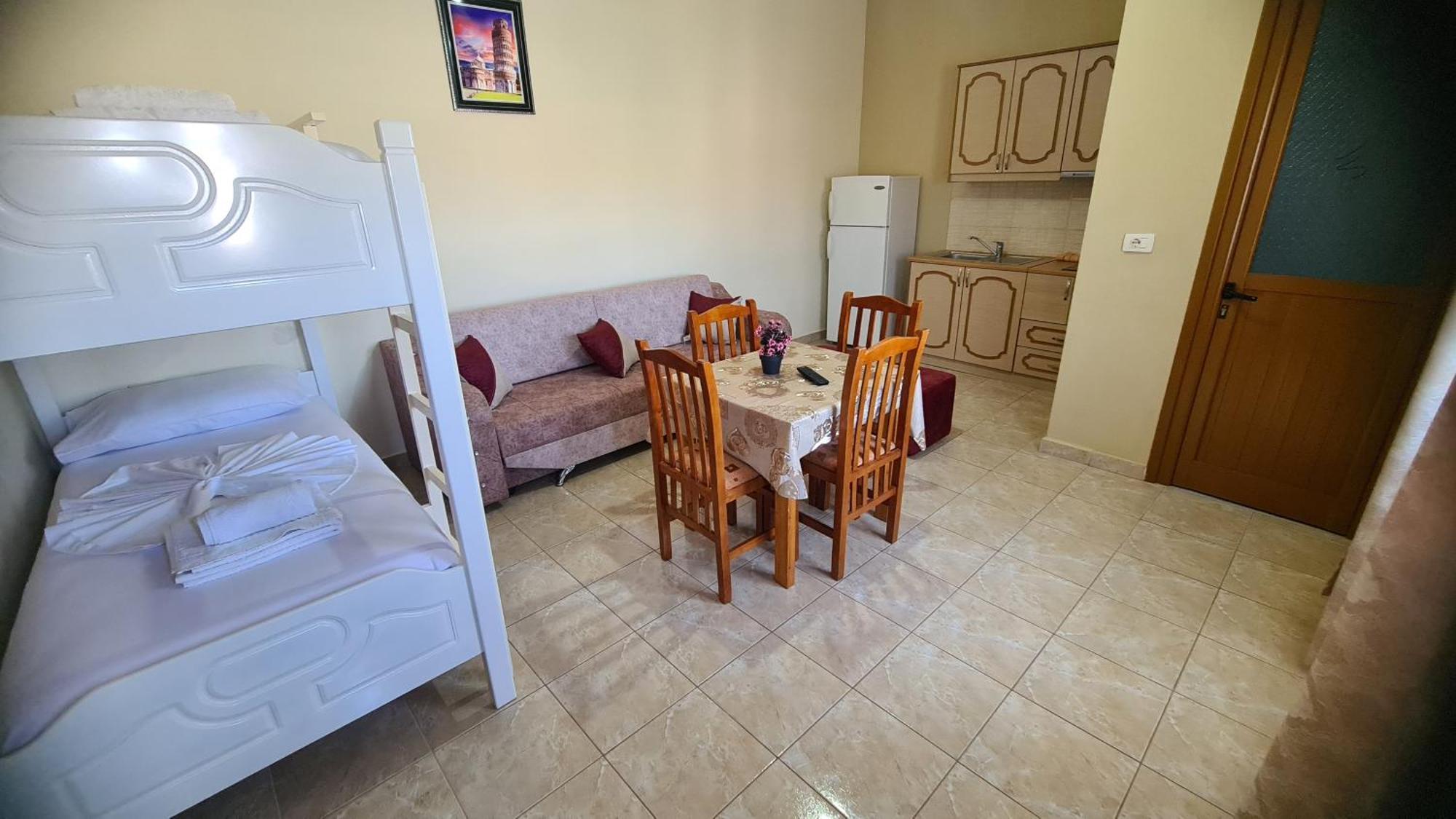 كساميل Villa Reshat Caca المظهر الخارجي الصورة